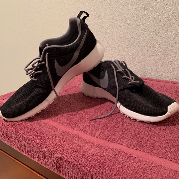 shoes similar to roshe run